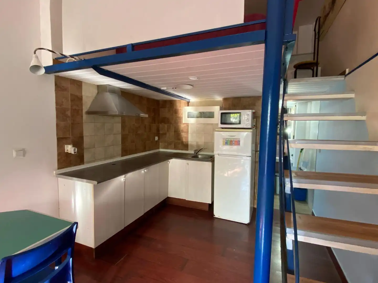 Küche von Einfamilien-Reihenhaus zum Verkauf in El Vendrell mit Klimaanlage, Heizung und Terrasse