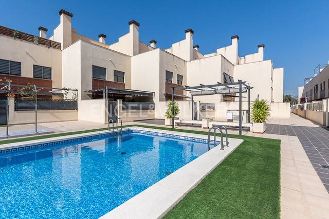 Casa-chalet en Venta en Pau Lledó