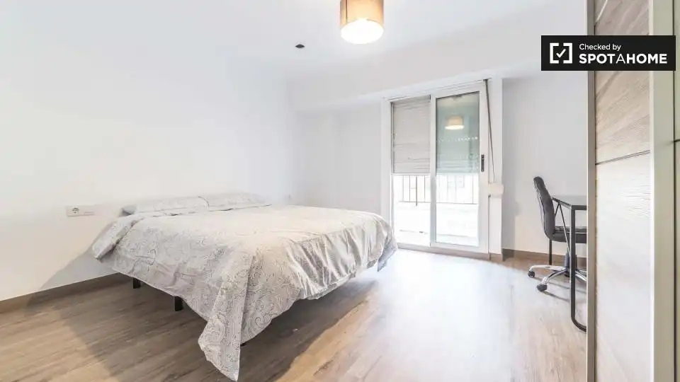 Habitación en El Cabanyal - El Canyamelar