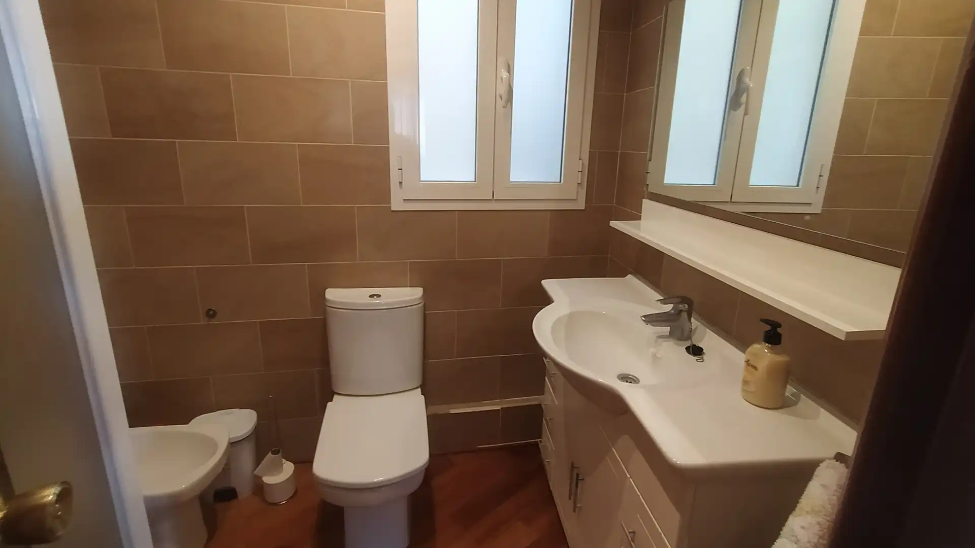Baño de Piso en venta en Valencia con Aire acondicionado y Balcón