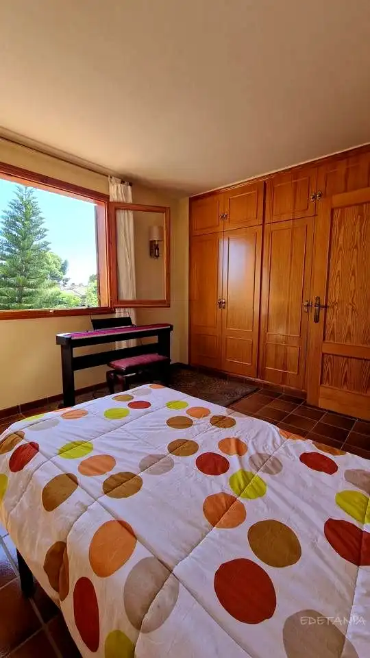 Dormitori de Casa o xalet de lloguer en Náquera