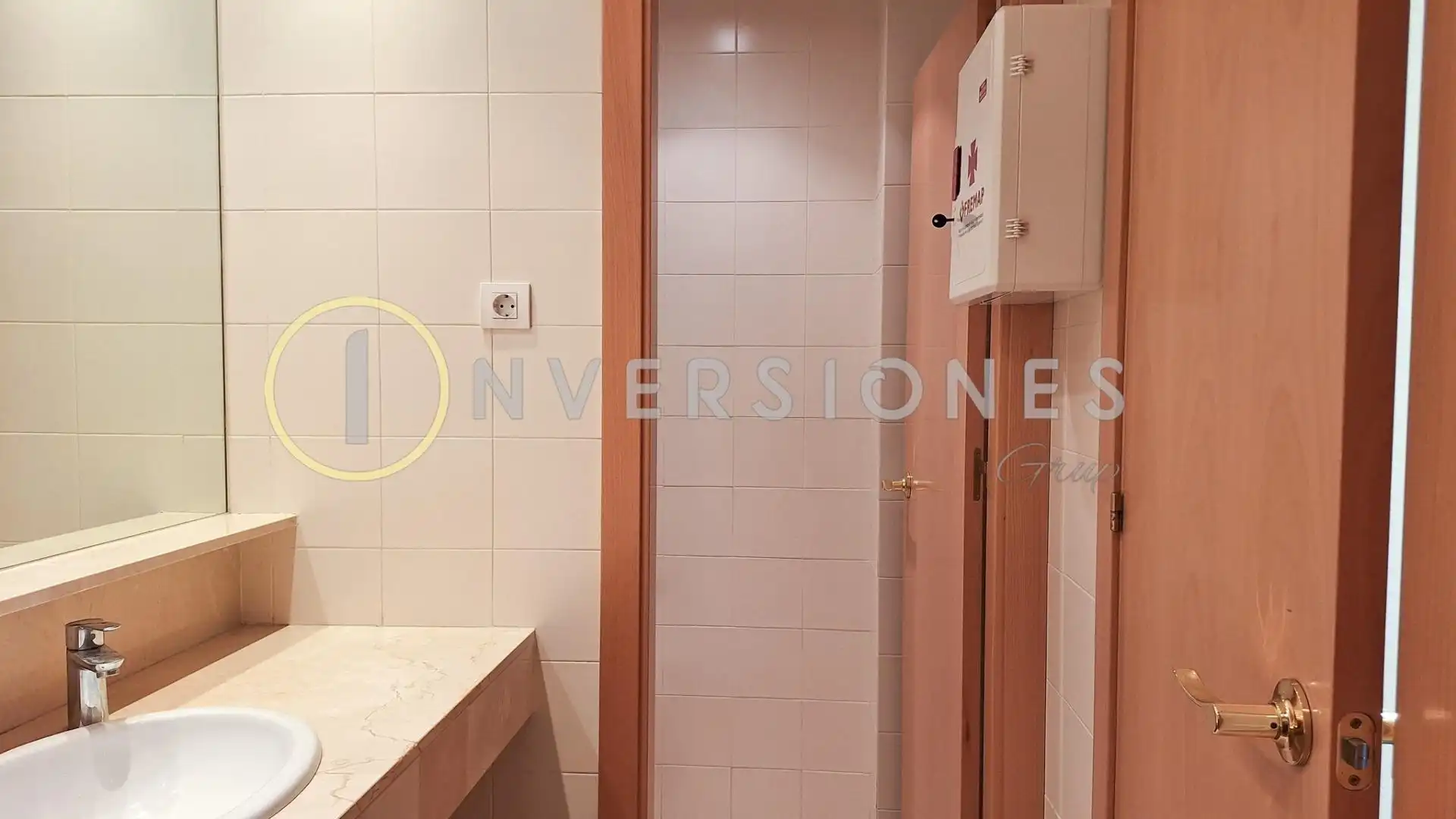 Baño de Oficina de alquiler en Barcelona con Aire acondicionado y Calefacción