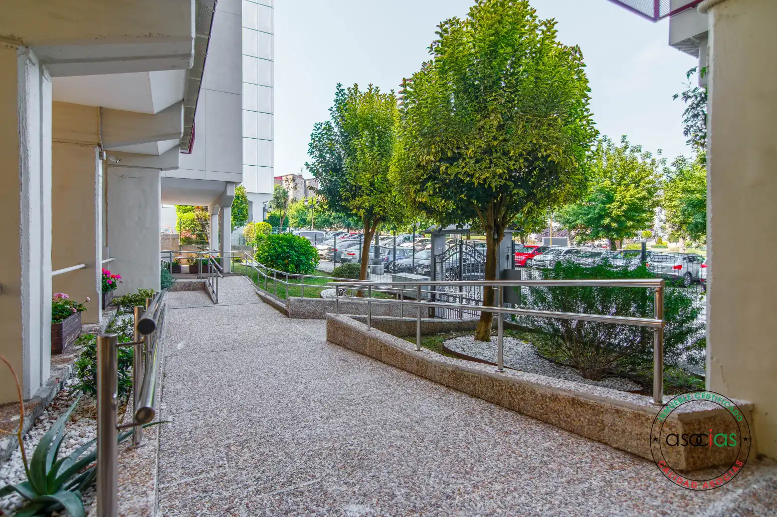 Terrassa de Pis en venda en Oviedo  amb Calefacció, Parquet i Traster
