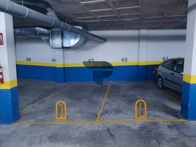 Garaje en Alquiler en Avinguda de Jubalcoi, 36 en Ciutat Universitària