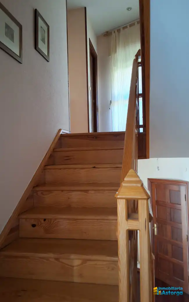 Casa o chalet en venta en Astorga con Calefacción, Jardín privado y Parquet