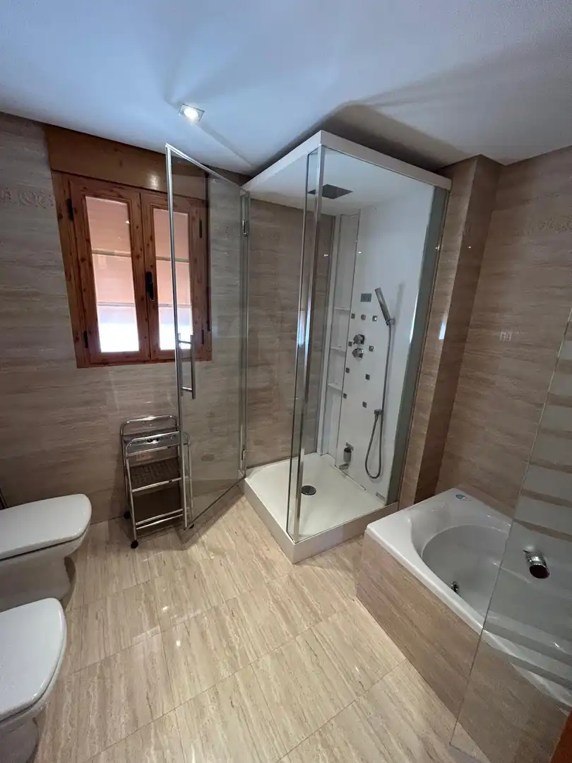 Baño de Casa o chalet de alquiler en Sariegos, León