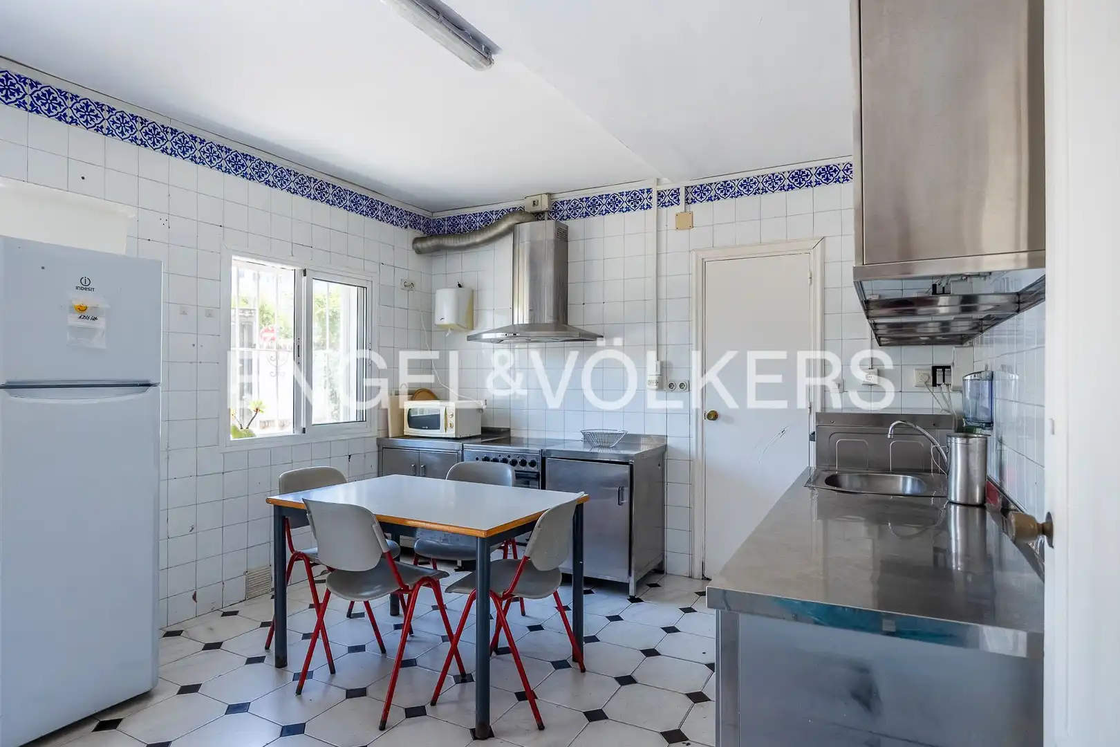 Cocina de Casa o chalet en venta en Sevilla con Calefacción y Jardín privado