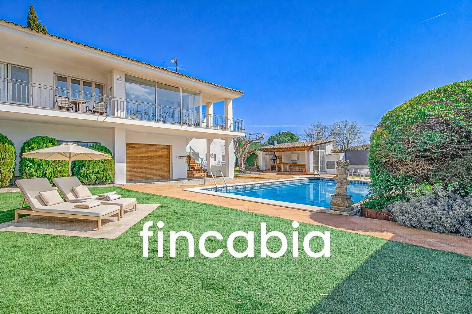 Vista exterior de Casa o xalet en venda en Santa Coloma de Farners amb Aire condicionat, Calefacció i Jardí privat