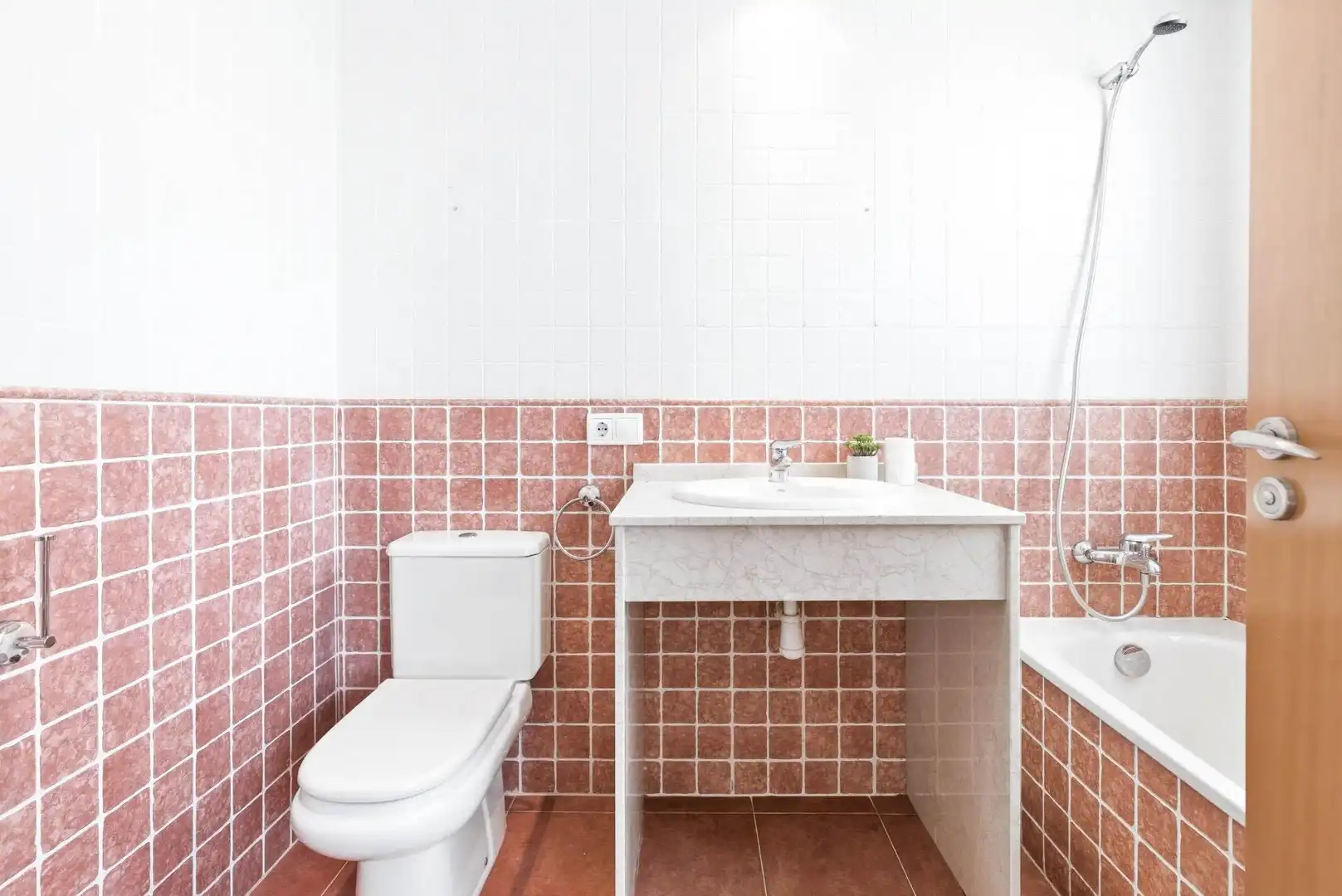 Flat with terrace for sale in Calle Av del mar, imagen 8