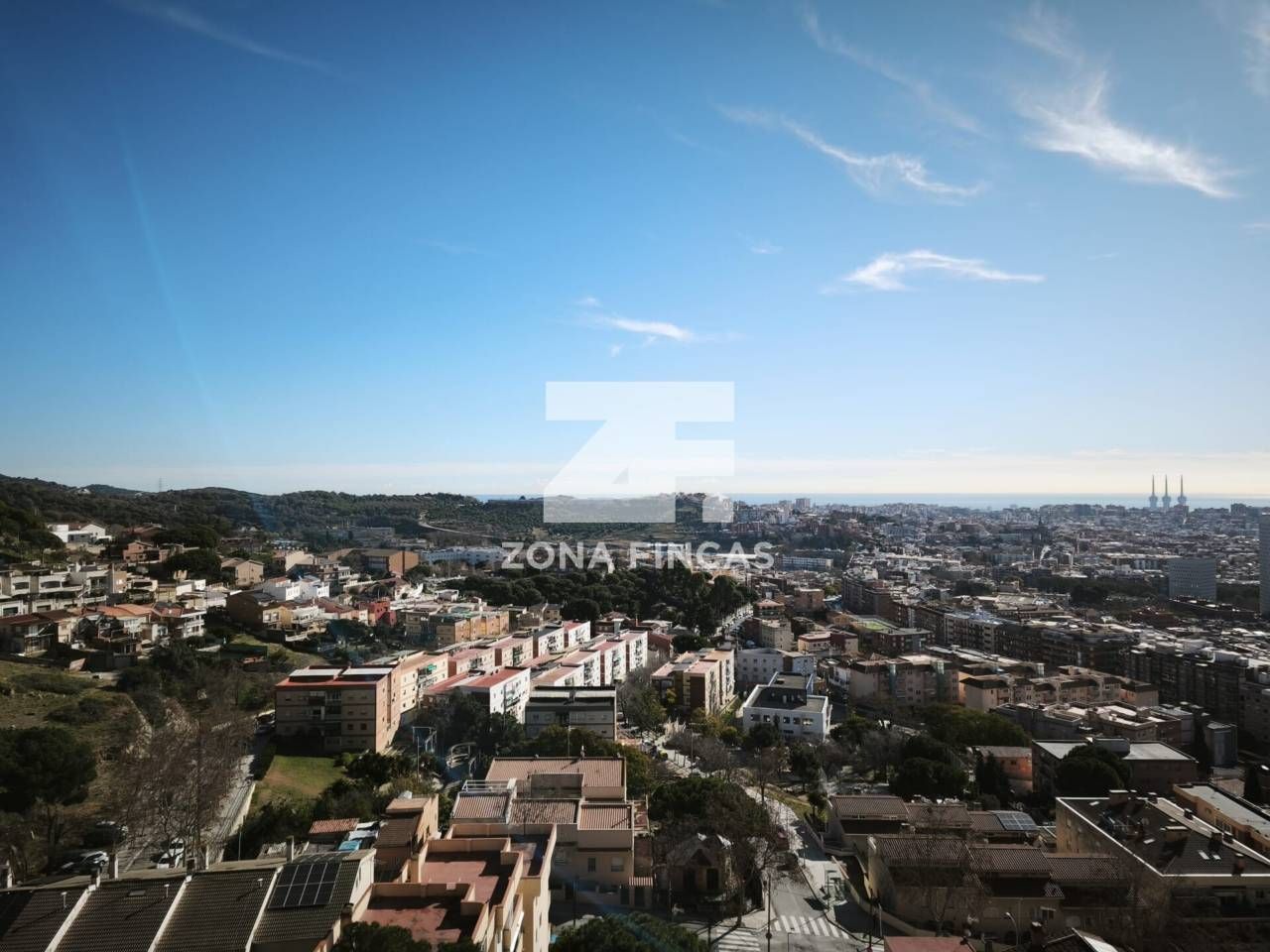 Exterior view of Flat for sale in Santa Coloma de Gramenet  with Air Conditioner, Heating and Balcony