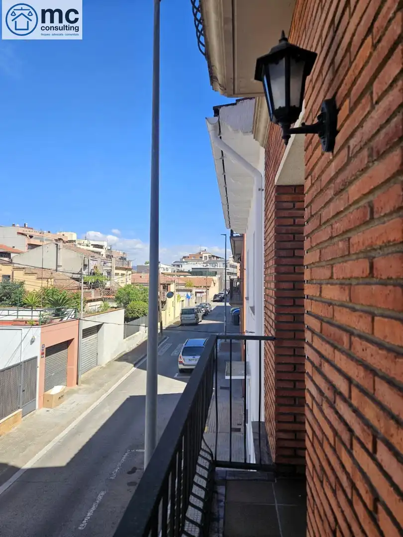 Vista exterior de Piso en venta en Les Franqueses del Vallès con Aire acondicionado, Calefacción y Balcón