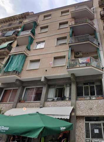 Local comercial en Venta en Nou de la Rambla en El Poble Sec - Parc de Montjuïc