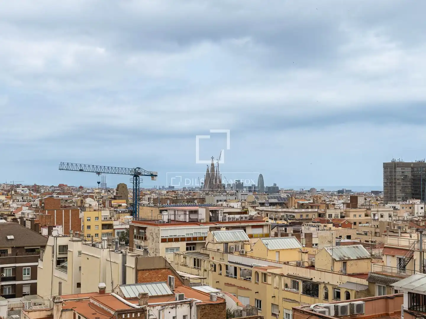 Außenansicht von Dachboden zum Verkauf in Barcelona mit Klimaanlage, Terrasse und Balkon