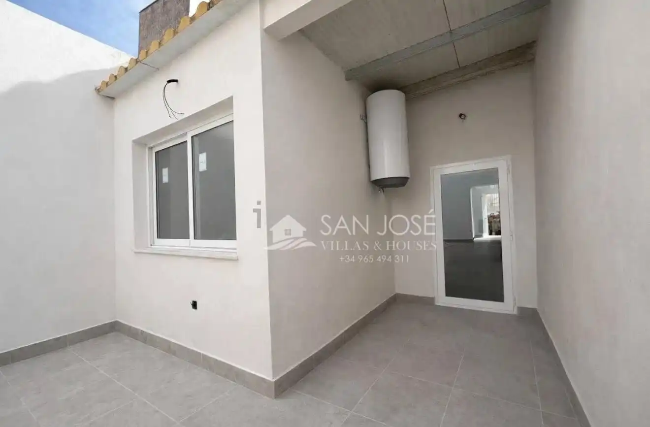Terrassa de Casa o xalet en venda en El Pinós / Pinoso