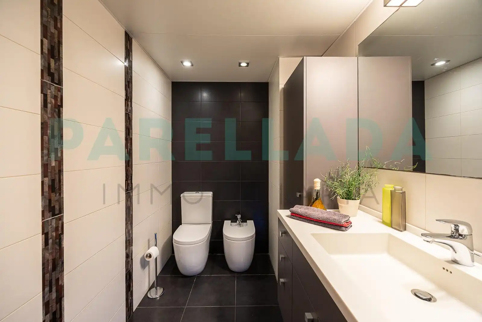 Baño de Casa o chalet en venta en Badalona con Aire acondicionado, Calefacción y Jardín privado