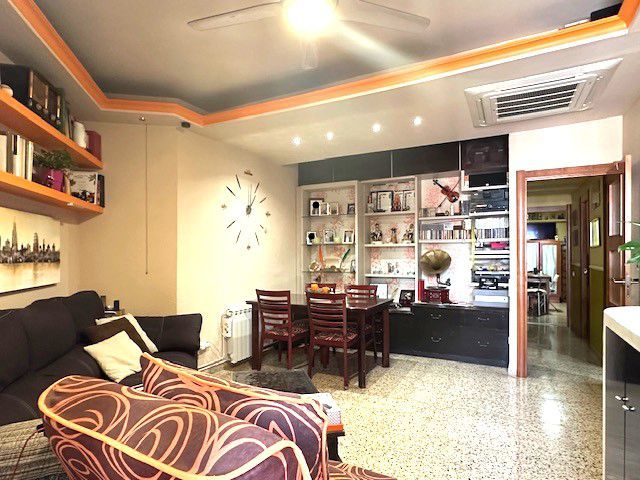 Living room of Flat for sale in Sant Boi de Llobregat  with Air Conditioner, Heating and Terrace