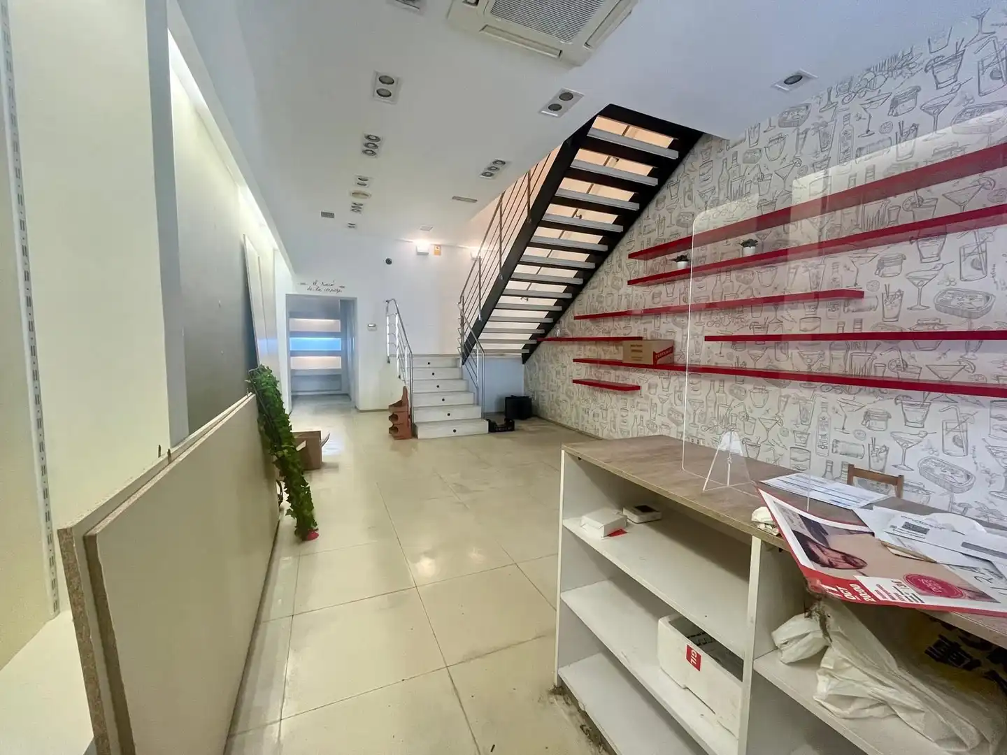 Local de alquiler en Centre