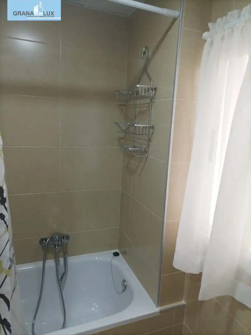 Flat for rent in Calle de Buensuceso, Centro - Sagrario