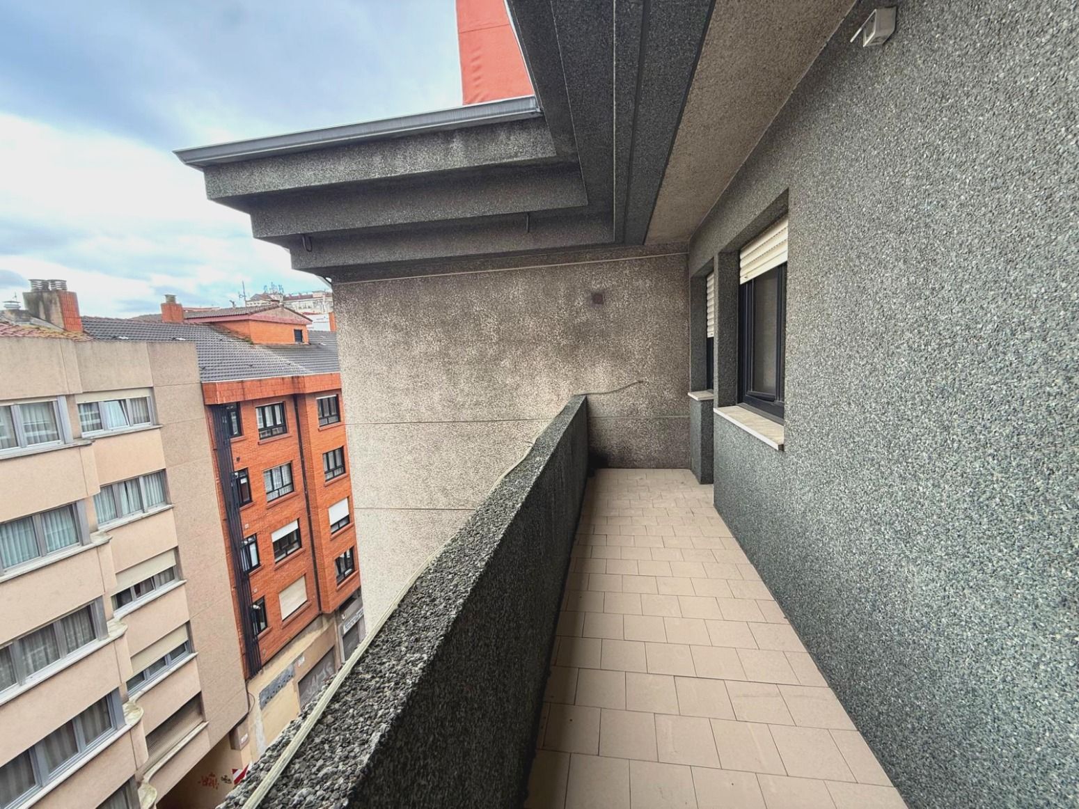 Terraza de Piso en venta en Avilés con Parquet y Trastero