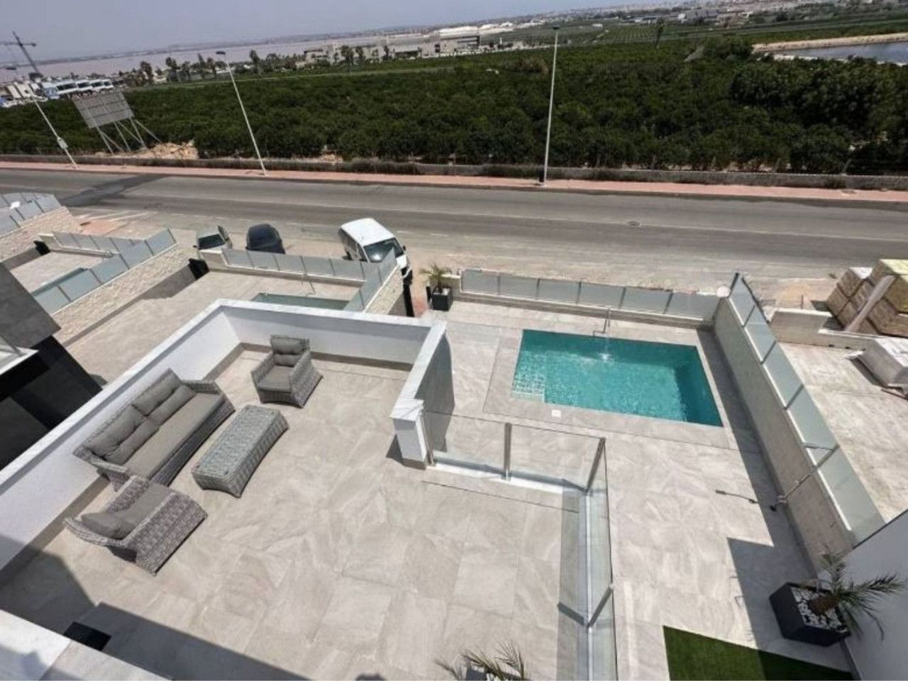 Swimming pool of House or chalet for sale in Torrevieja  with Air Conditioner, Terrace and Swimming Pool