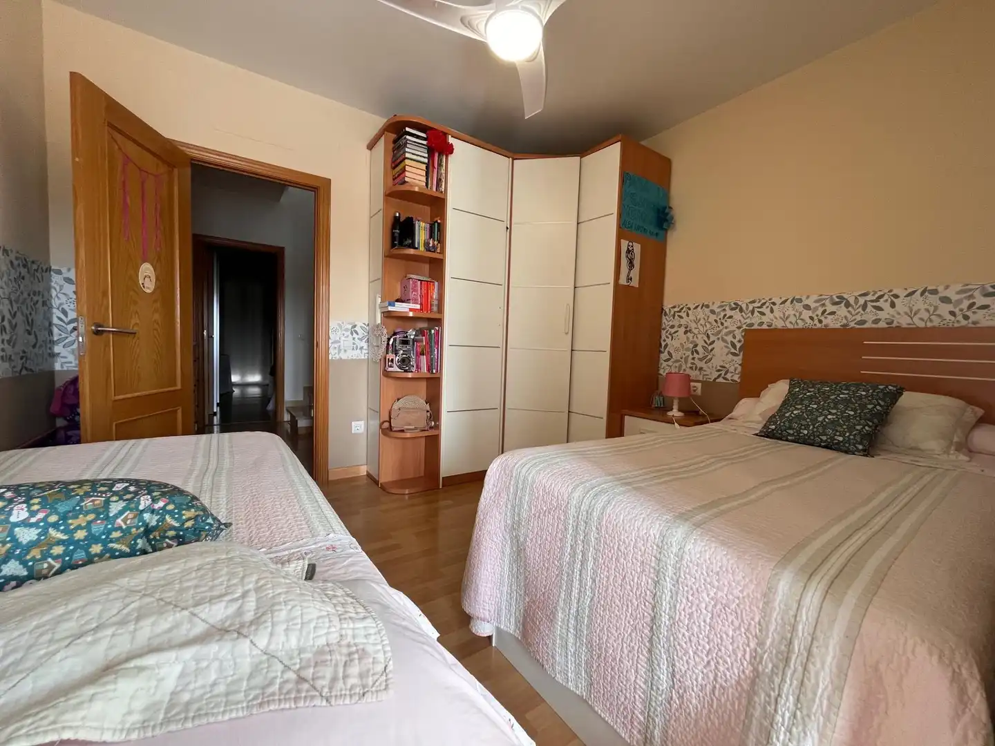 Habitación de Casa adosada en venta en Montilla con Aire acondicionado, Terraza y Amueblado