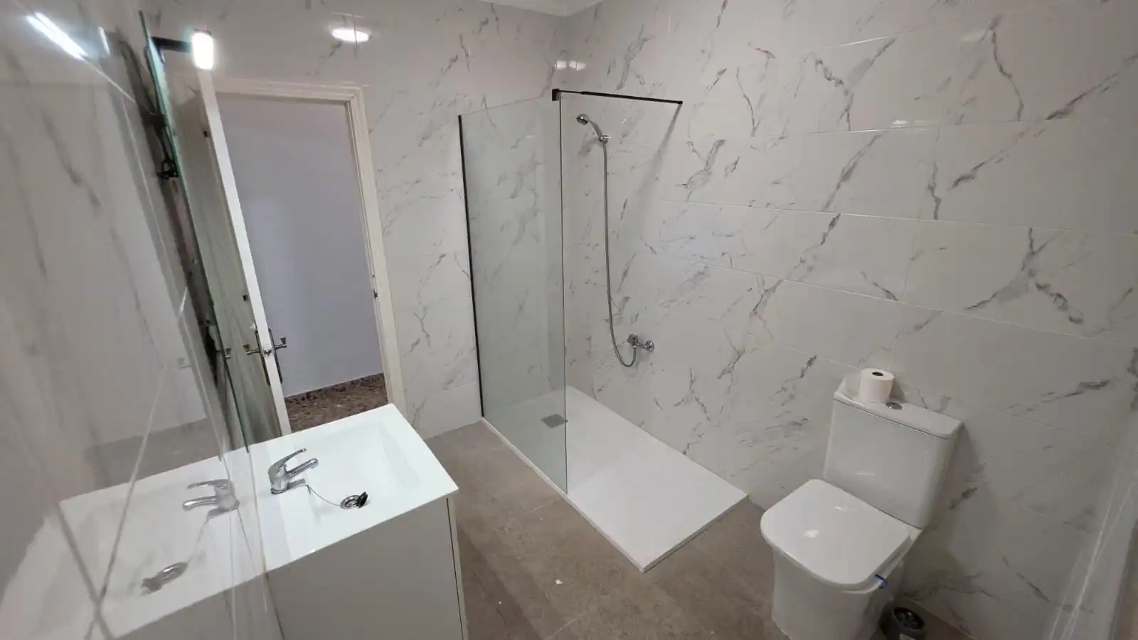 Baño de Piso para compartir en Las Torres de Cotillas, Murcia