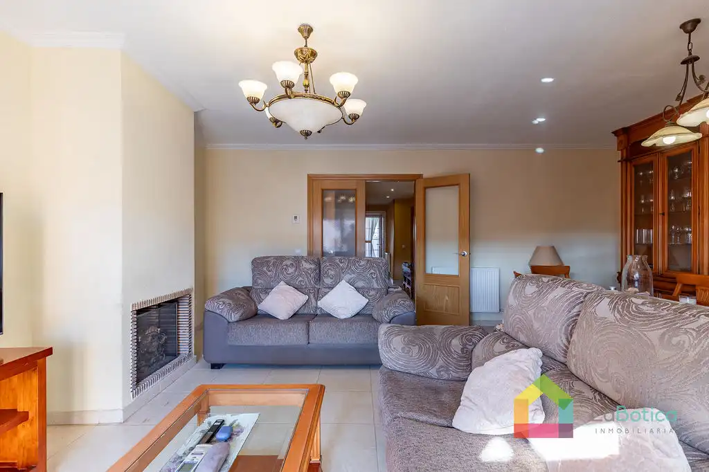 Living room of Detached homes for sale in Toledo  with Air Conditioner, Heating and Terrace