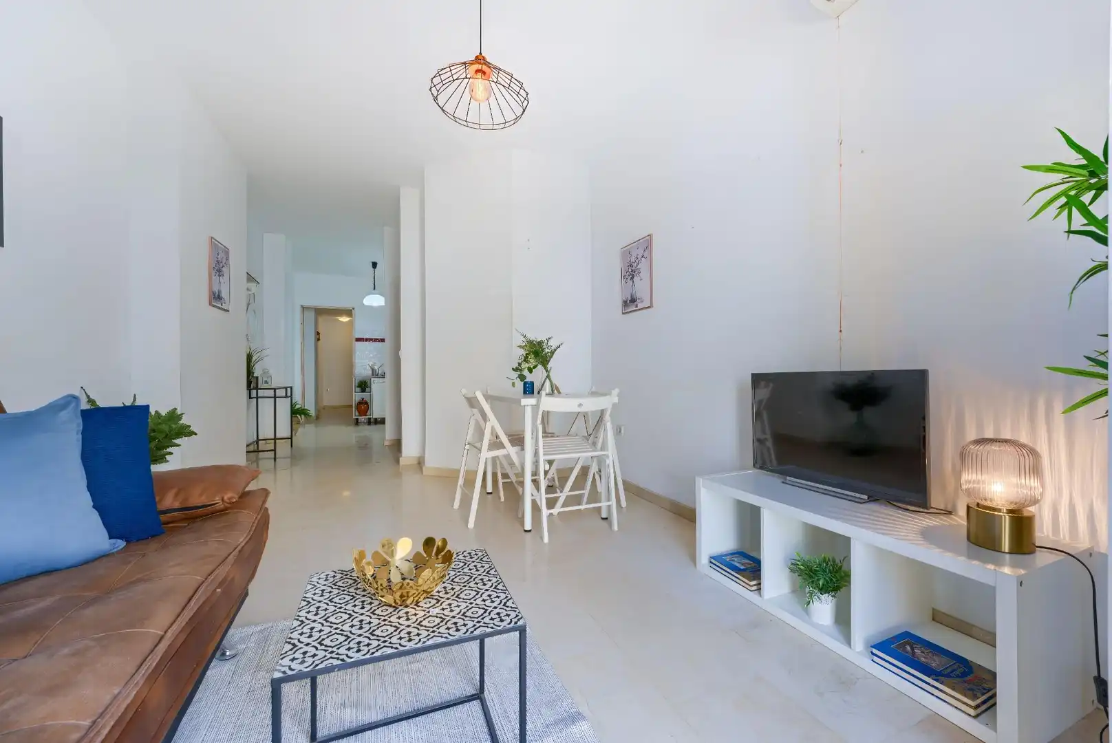 Sala d'estar de Pis en venda en Sevilla amb Aire condicionat, Terrassa i Balcó