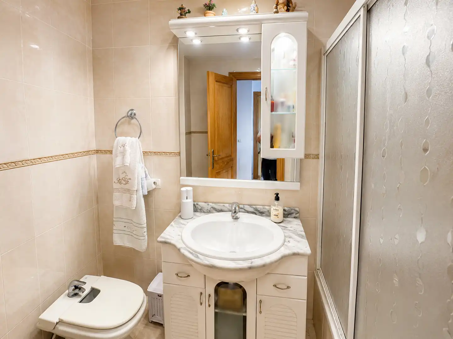 Badezimmer von Erdgeschoss zum Verkauf in Santa Margalida mit Klimaanlage, Heizung und Privatgarten