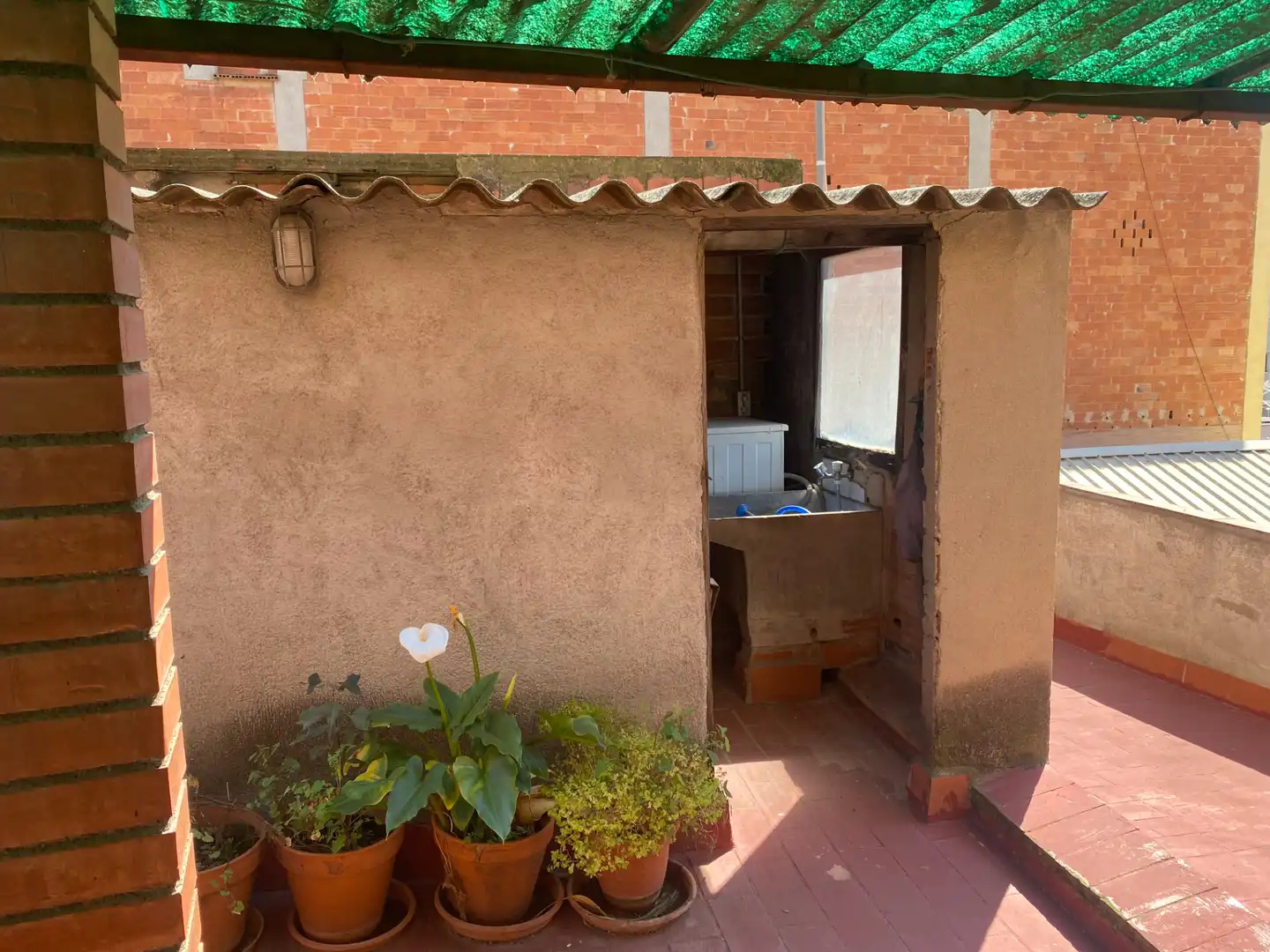 Terraza de Piso en venta en Santa Coloma de Gramenet con Terraza, Trastero y Amueblado