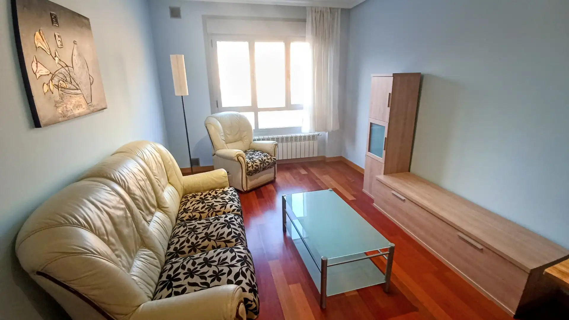 Sala de estar de Apartamento de alquiler en Oviedo  con Calefacción, Trastero y Amueblado