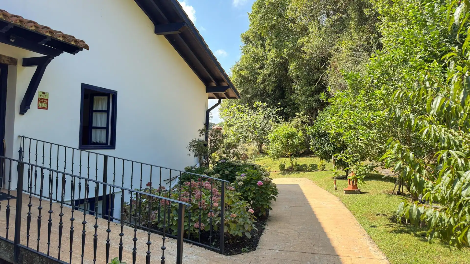 Vista exterior de Casa o chalet en venta en Comillas (Cantabria)