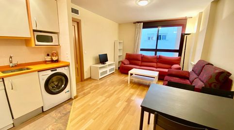 Foto 2 de Piso de alquiler en Barrio de Delicias, Zaragoza Capital