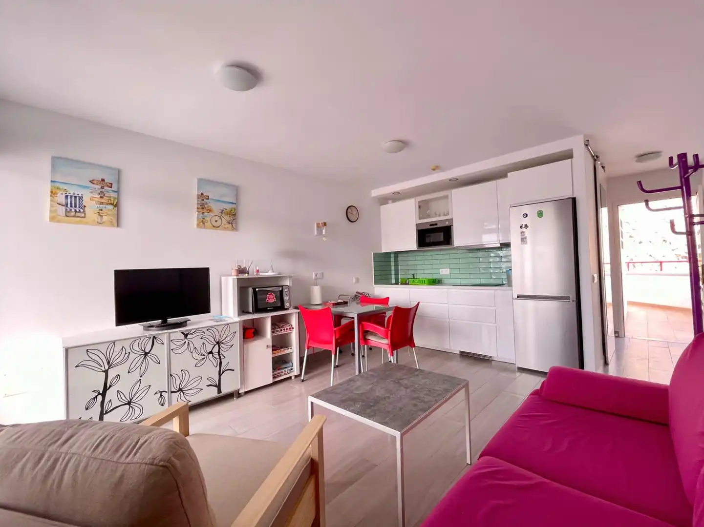 Sala d'estar de Apartament de lloguer en Mogán amb Moblat, Balcó i Piscina comunitària