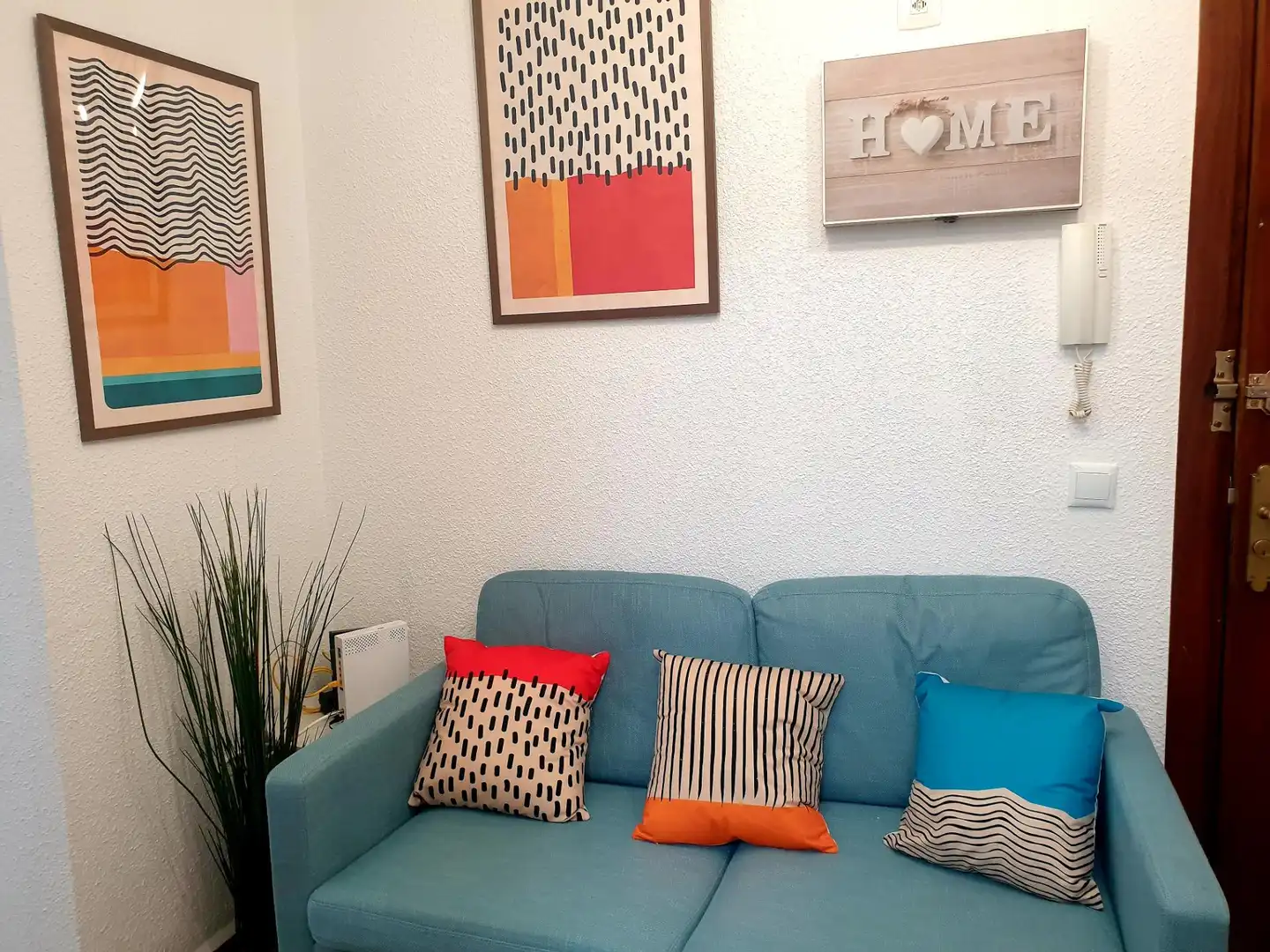 Room in Calle de las Milicias, 4, Santo Tomás