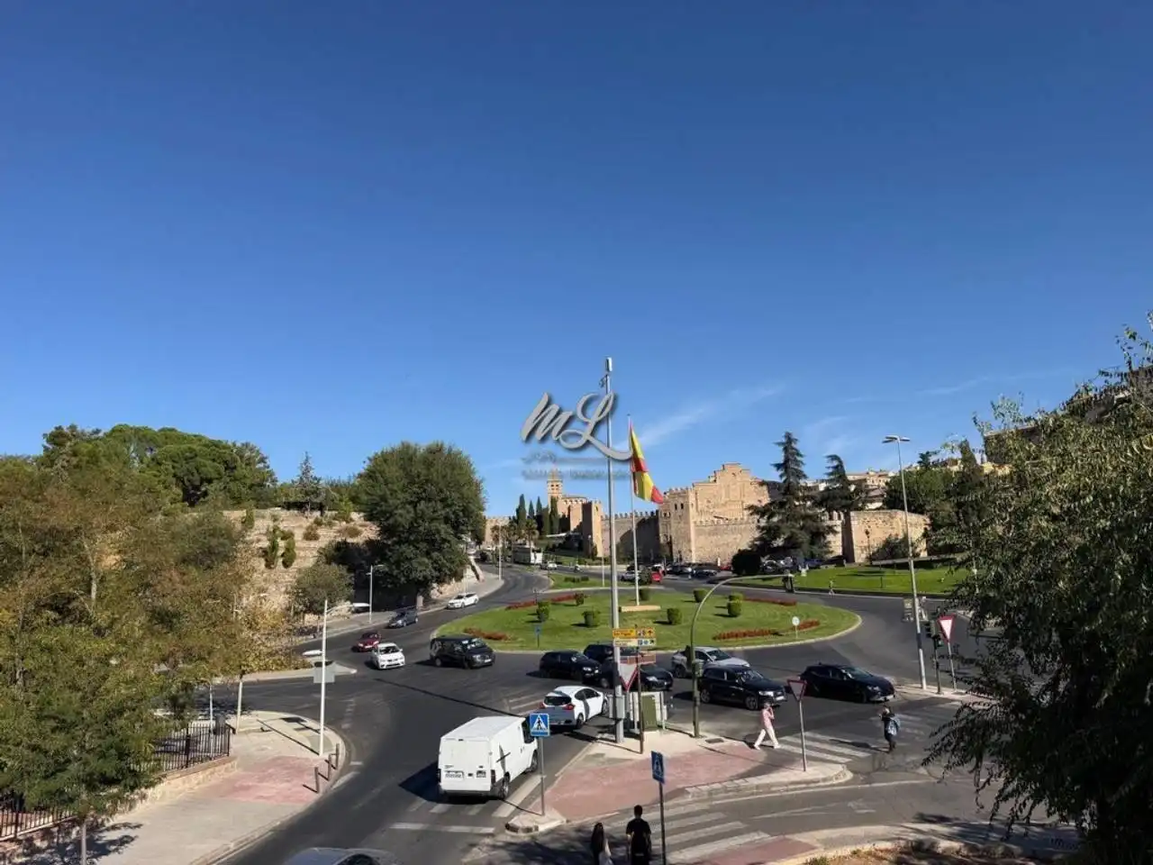 Vista exterior de Dúplex en venda en Toledo amb Calefacció, Traster i Piscina comunitària