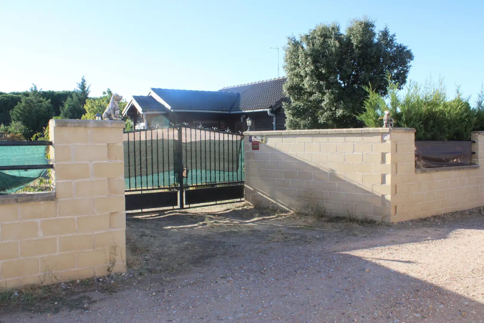 Vista exterior de Finca rústica en venta en Pitiegua con Aire acondicionado, Jardín privado y Amueblado