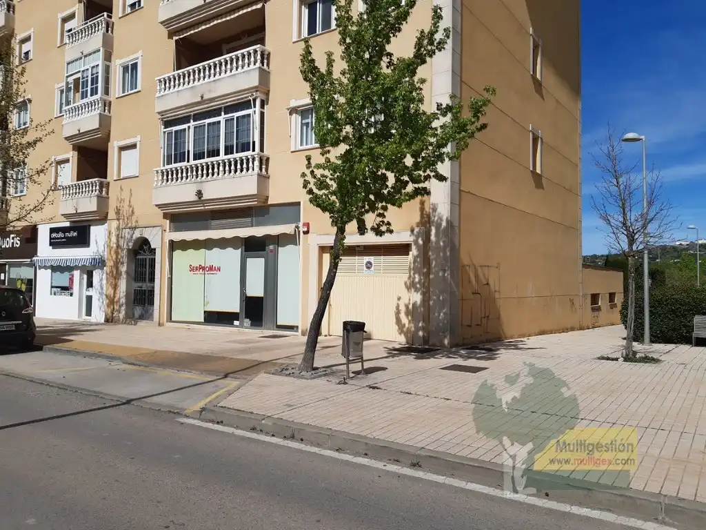 Local comercial en venda a Nuevo Cáceres, imagen 2