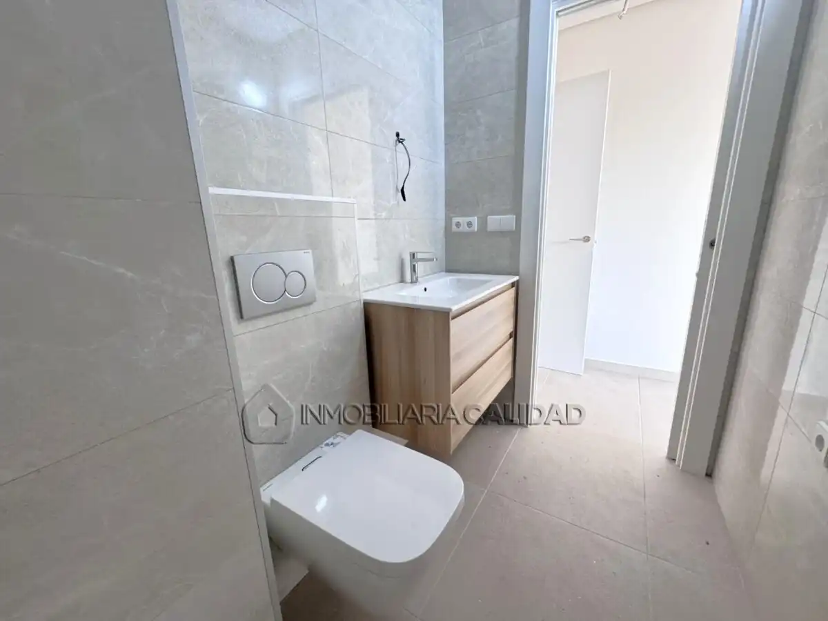 Badezimmer von Wohnung zum Verkauf in Santa Pola mit Heizung