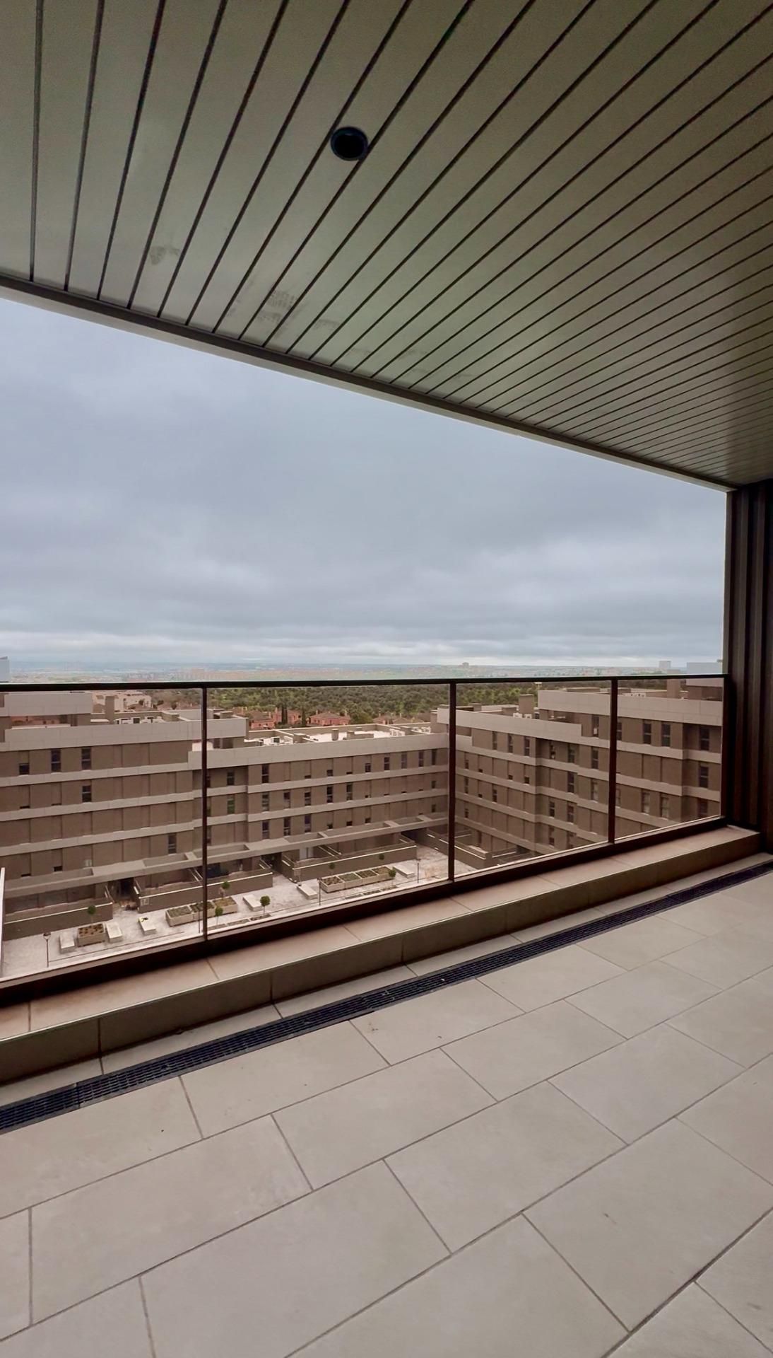 Terrassa de Pis de lloguer en Tomares amb Aire condicionat, Terrassa i Traster