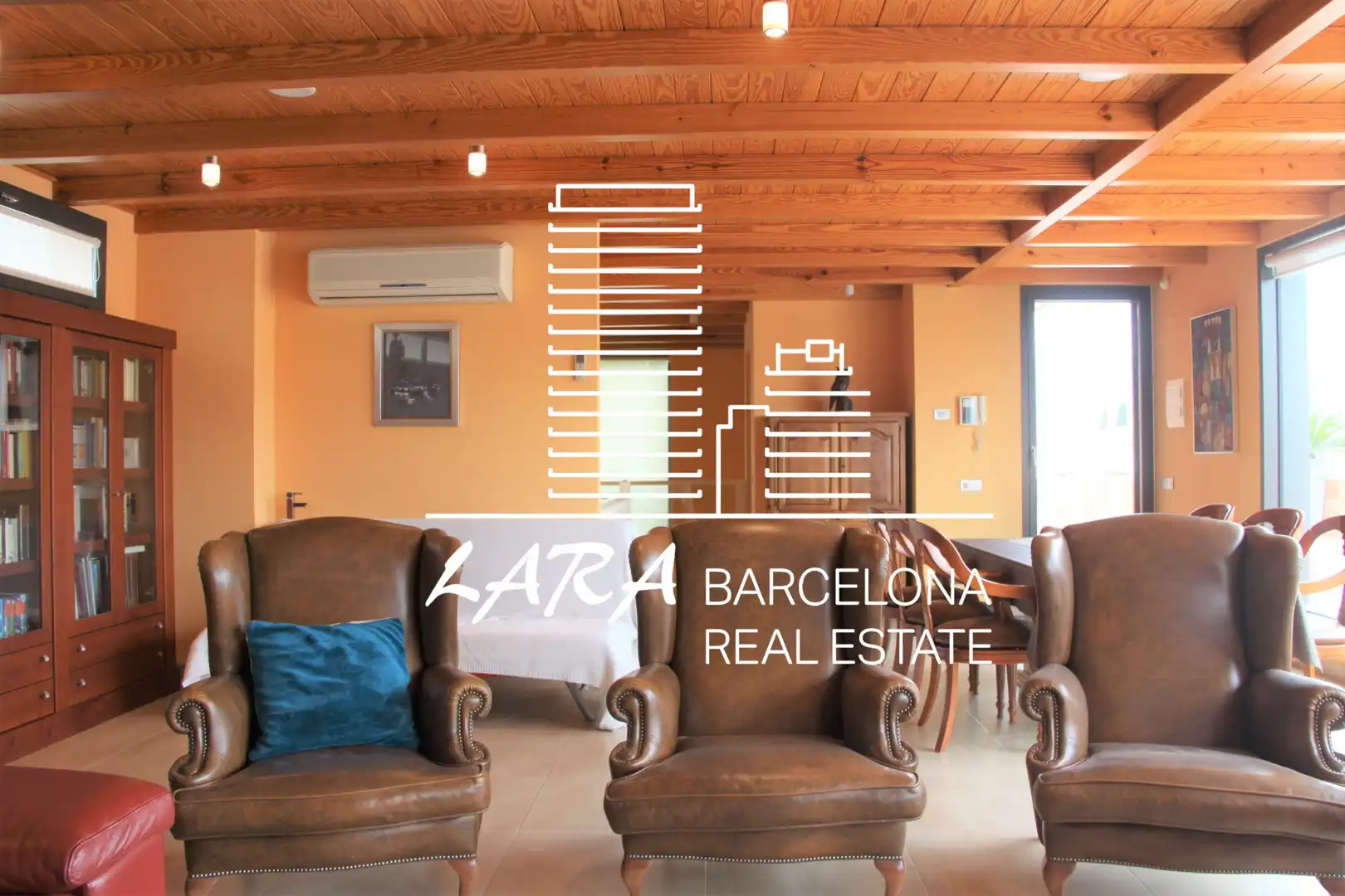 Sala de estar de Casa o chalet de alquiler con opción a compra en Viladecans con Aire acondicionado, Calefacción y Jardín privado