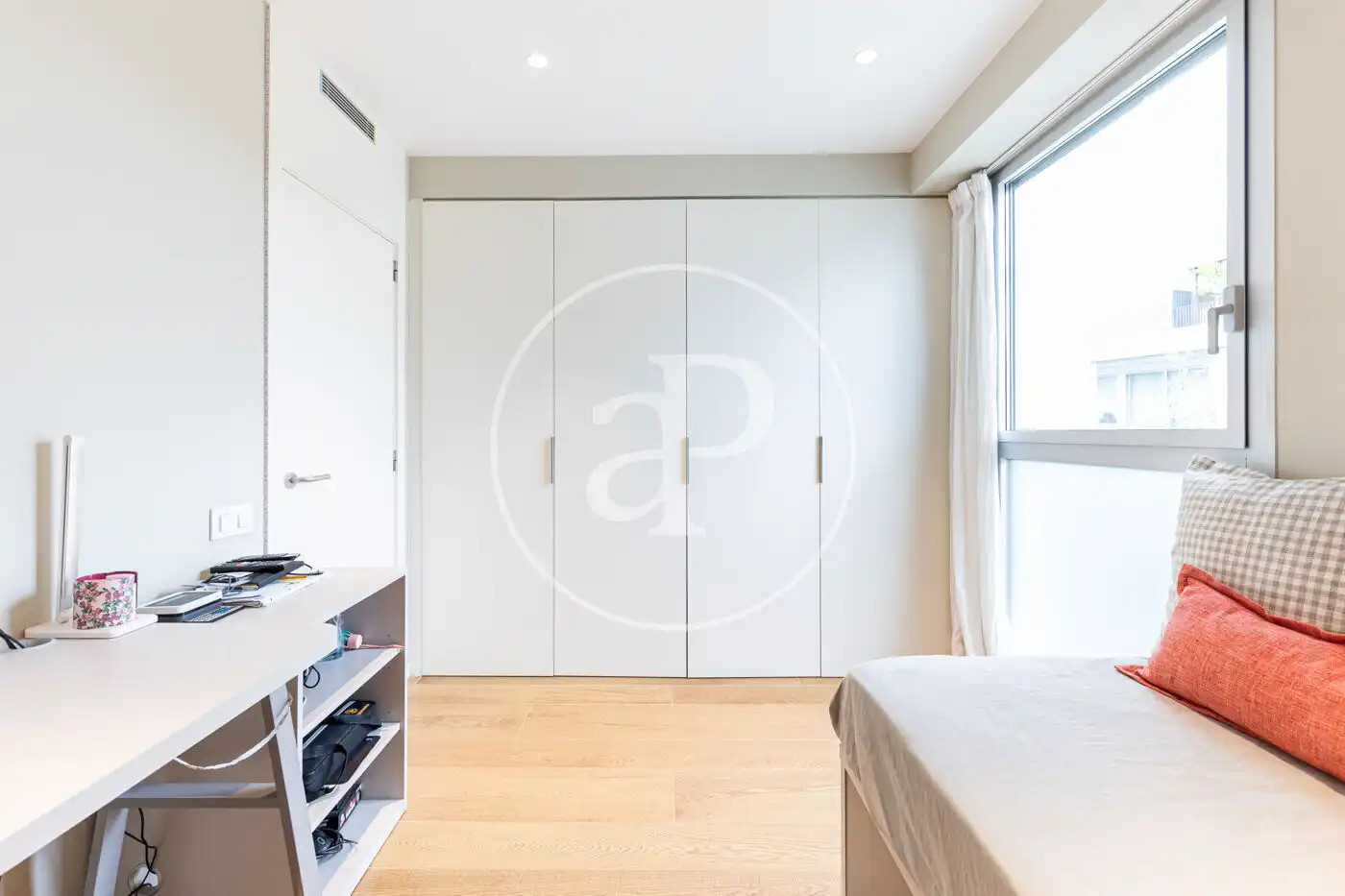 Bedroom of Flat for sale in Sant Cugat del Vallès  with Air Conditioner, Heating and Private garden