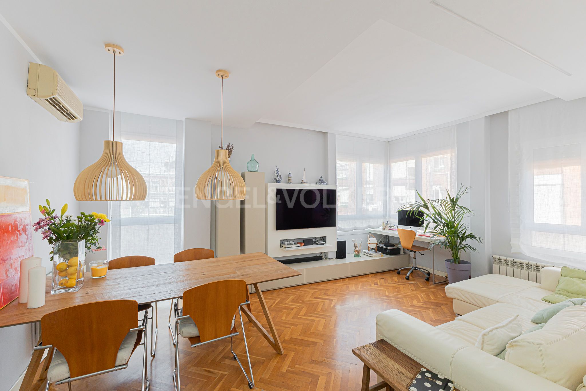 Living room of Apartment for sale in L'Hospitalet de Llobregat  with Heating
