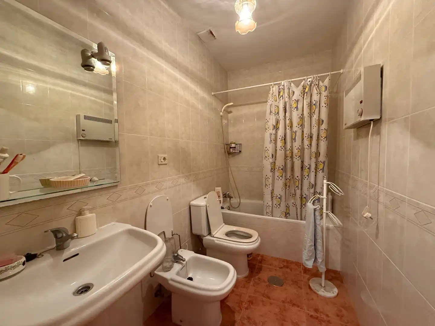 Bathroom of Houses for sale in Láchar  with Private garden, Terrace and Swimming Pool