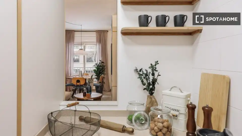 Cocina de Piso de alquiler en Barcelona con Aire acondicionado, Calefacción y Amueblado