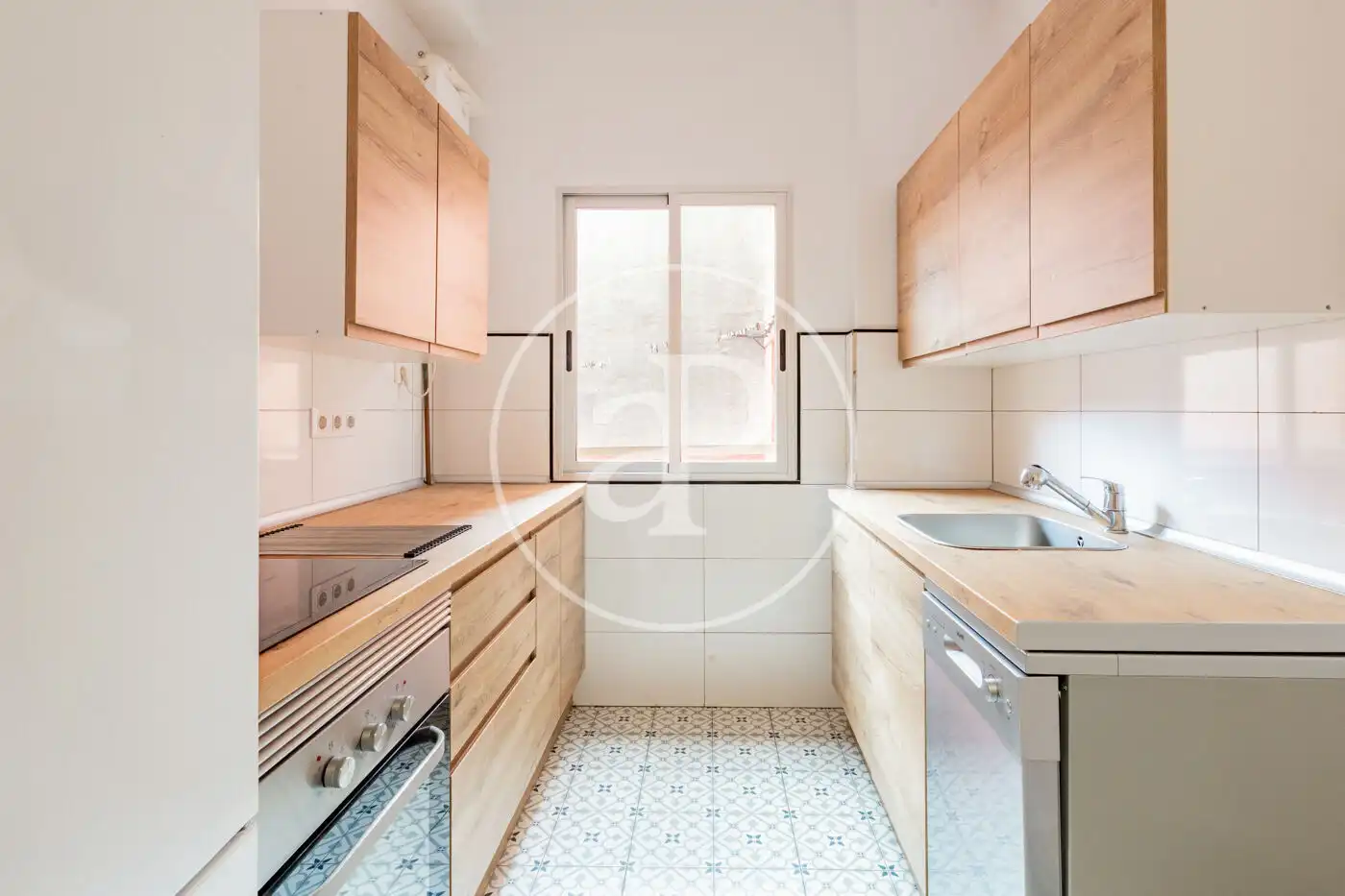 Kitchen of Flat for sale in Madrid  with Heating, Terrace and Storage room