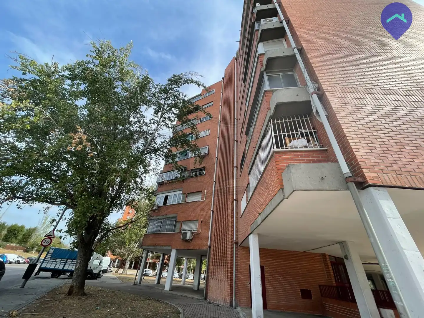 Vista exterior de Piso en venta en Villaverde