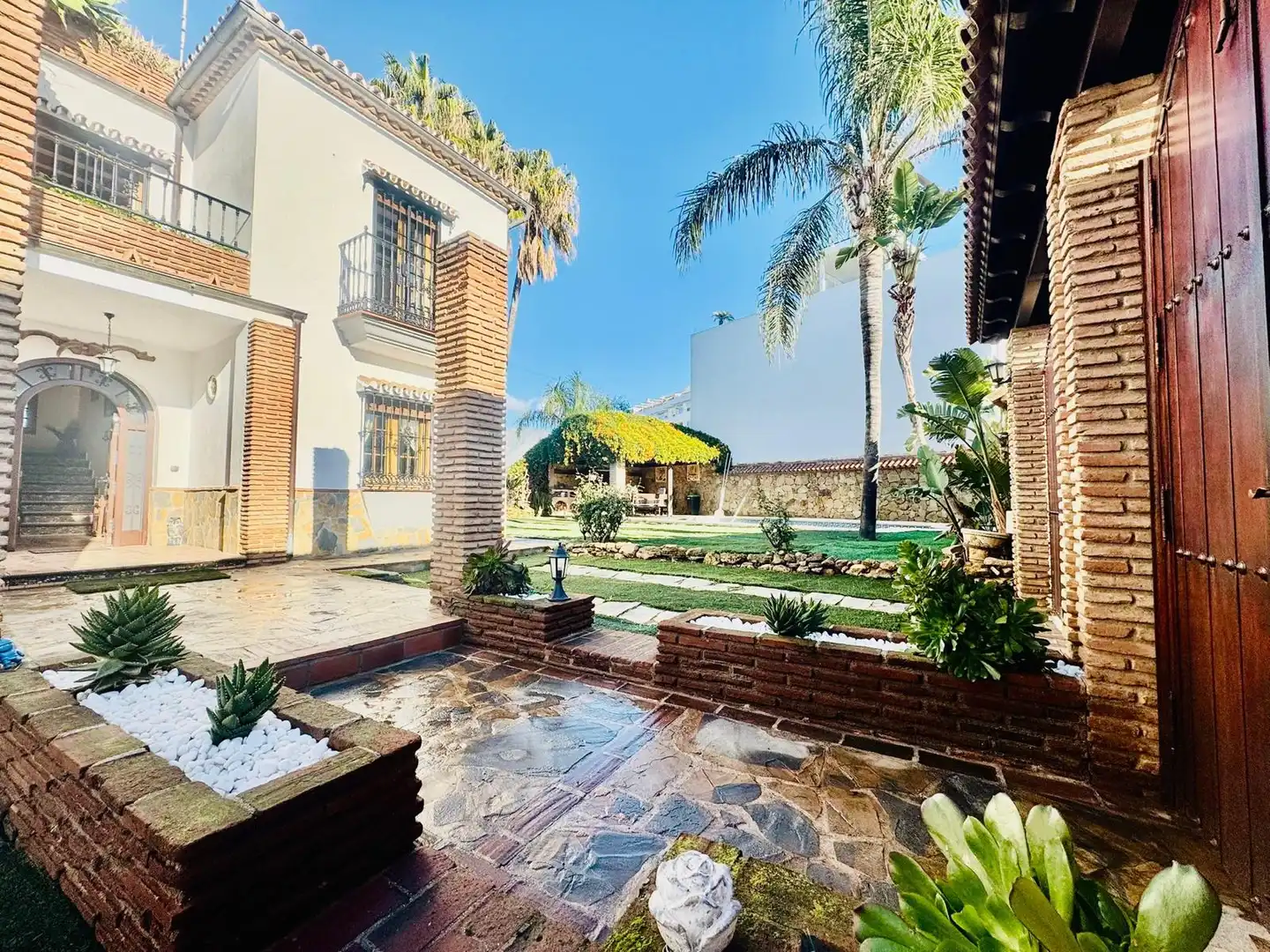 Chalet con terraza en venta en Calle Río Guadiaro 13, imagen 63