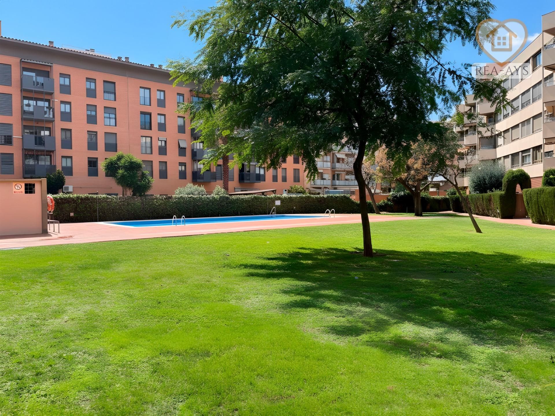 Swimming pool of Flat for sale in Molins de Rei  with Heating, Private garden and Balcony