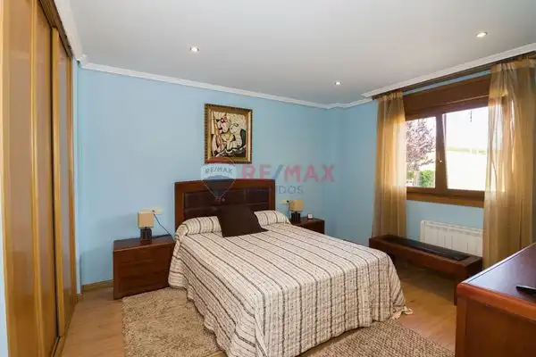 Dormitori de Casa o xalet en venda en A Guarda   amb Calefacció, Jardí privat i Parquet